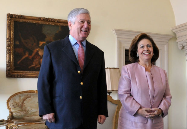 ОБЕШТЕЋЕЊЕ ЗА КАРАЂОРЂЕВИЋЕ: Добиће 500.000 евра уместо Белог двора